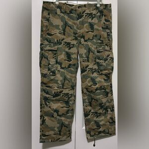 Levi’s Vintage Camouflage Cargo Mens 38 x 30 Straight Leg Hunting Pants